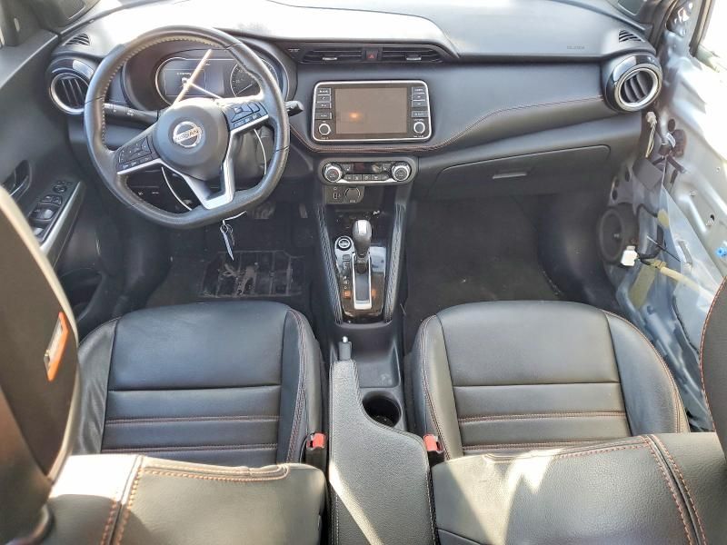 2020 Nissan Kicks sr