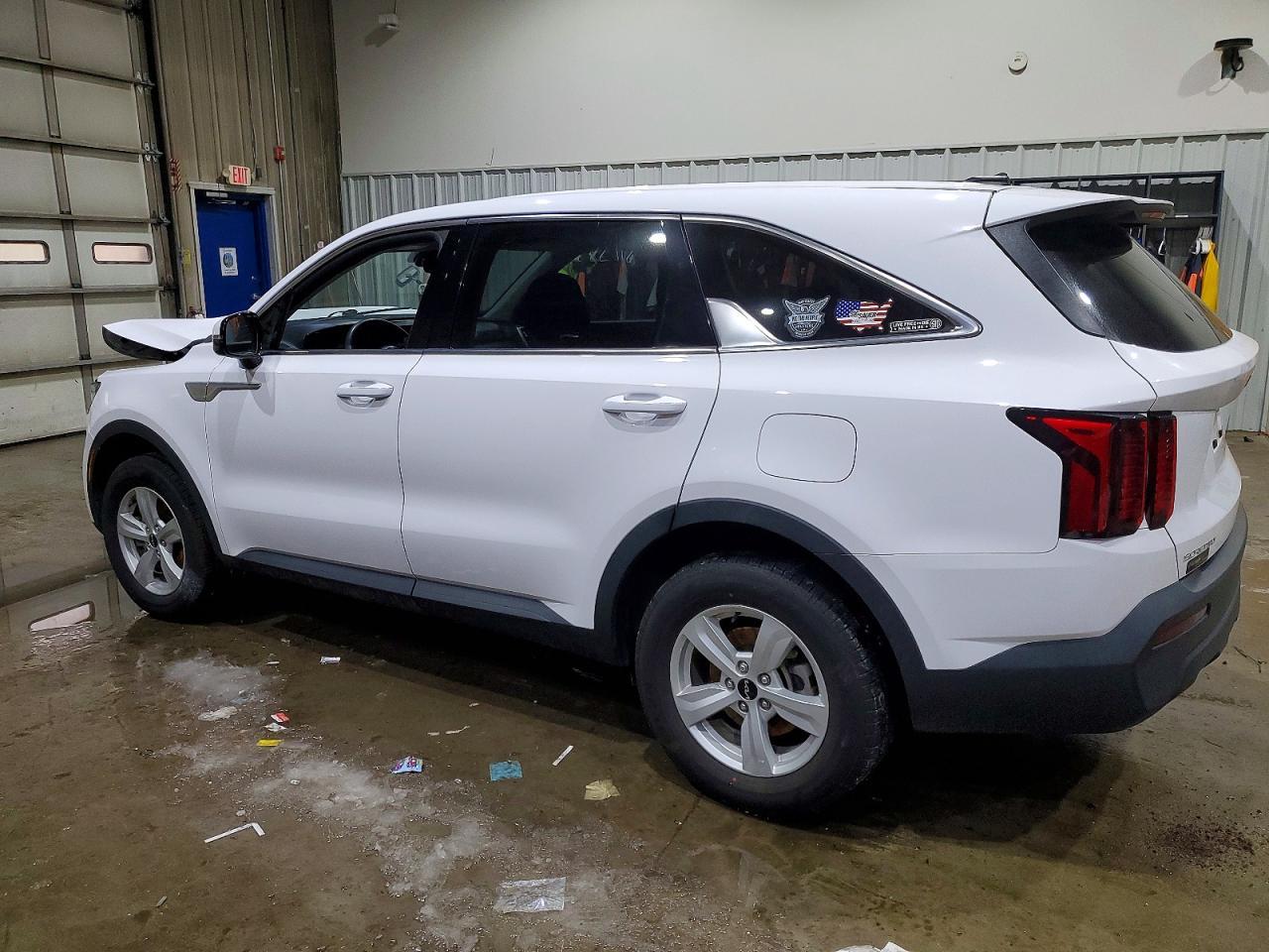 2023 KIA Sorento lx