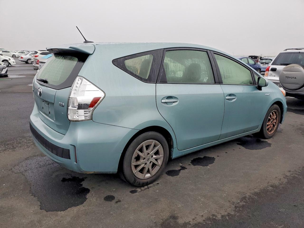 2013 Toyota Prius v