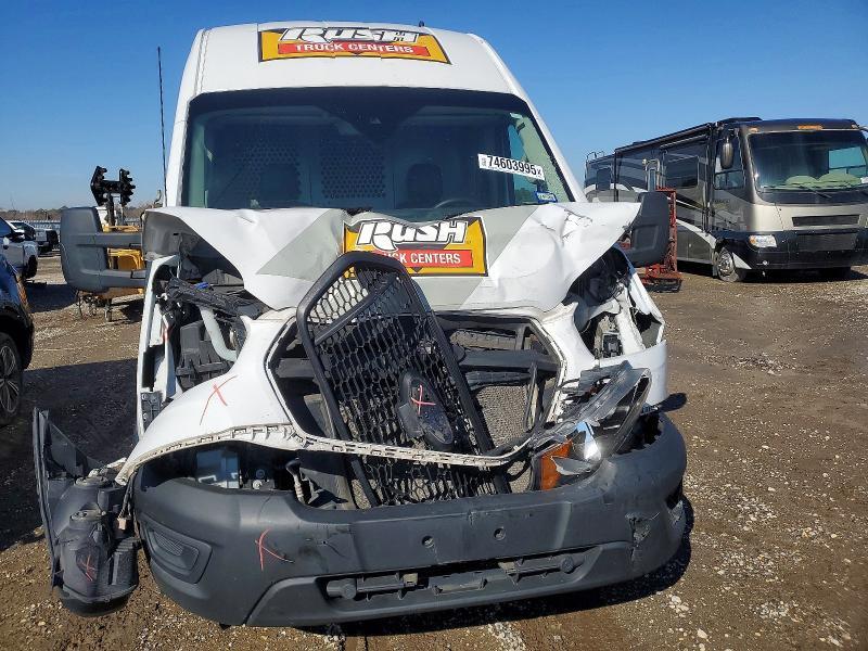 2022 Ford Transit 250 Delivery van