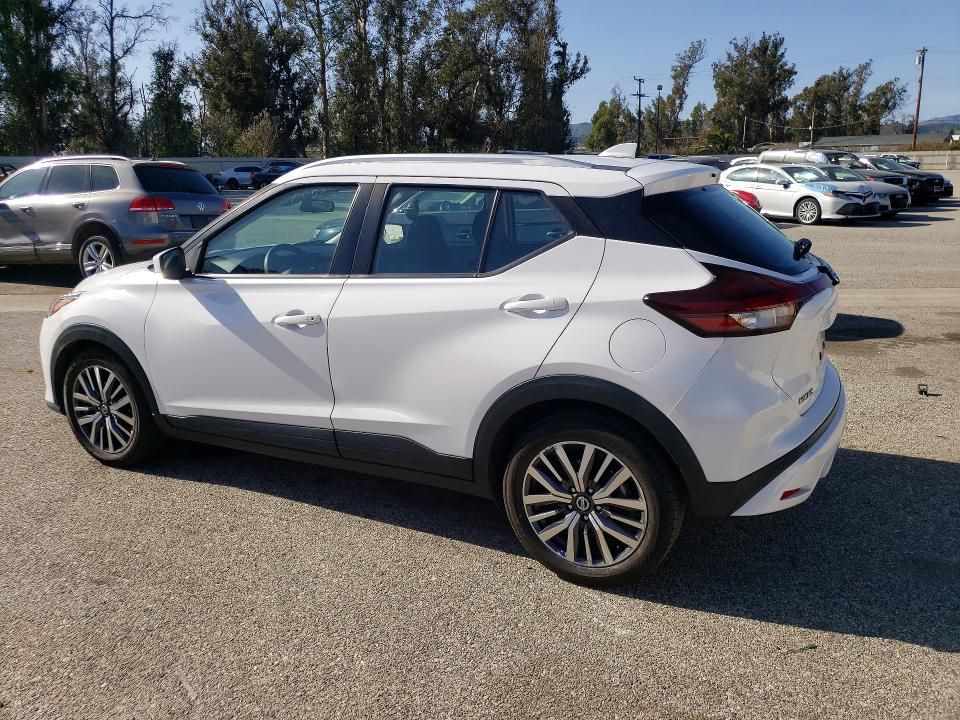 2021 Nissan Kicks sv