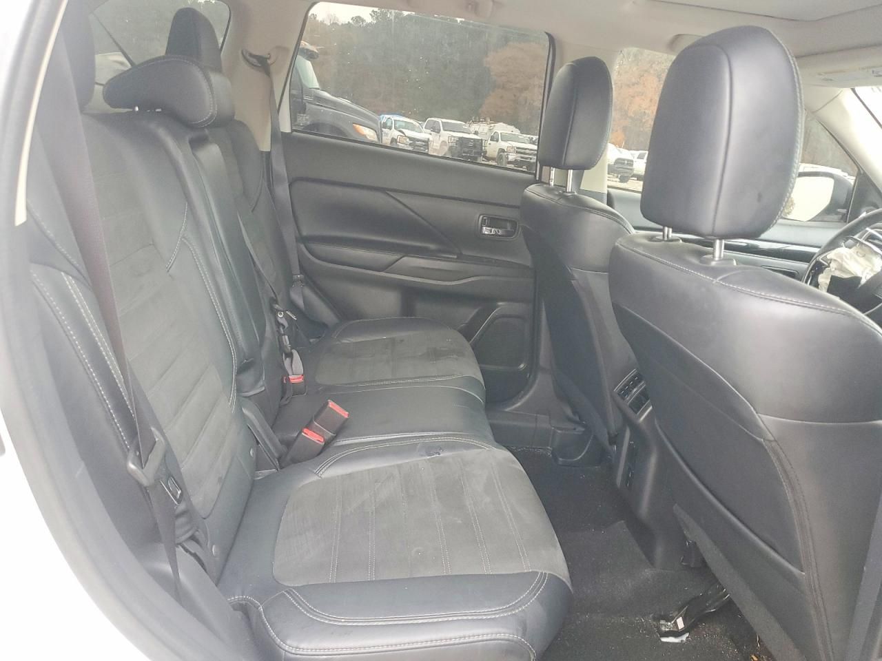 2020 Mitsubishi Outlander se