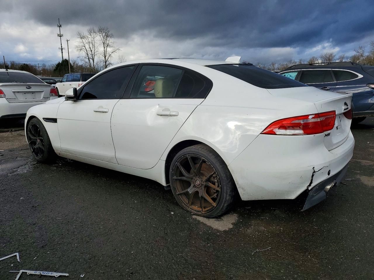 2017 Jaguar Xe Premium