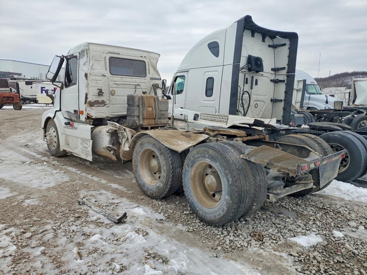 2006 Volvo VN VNL-Semi Truck