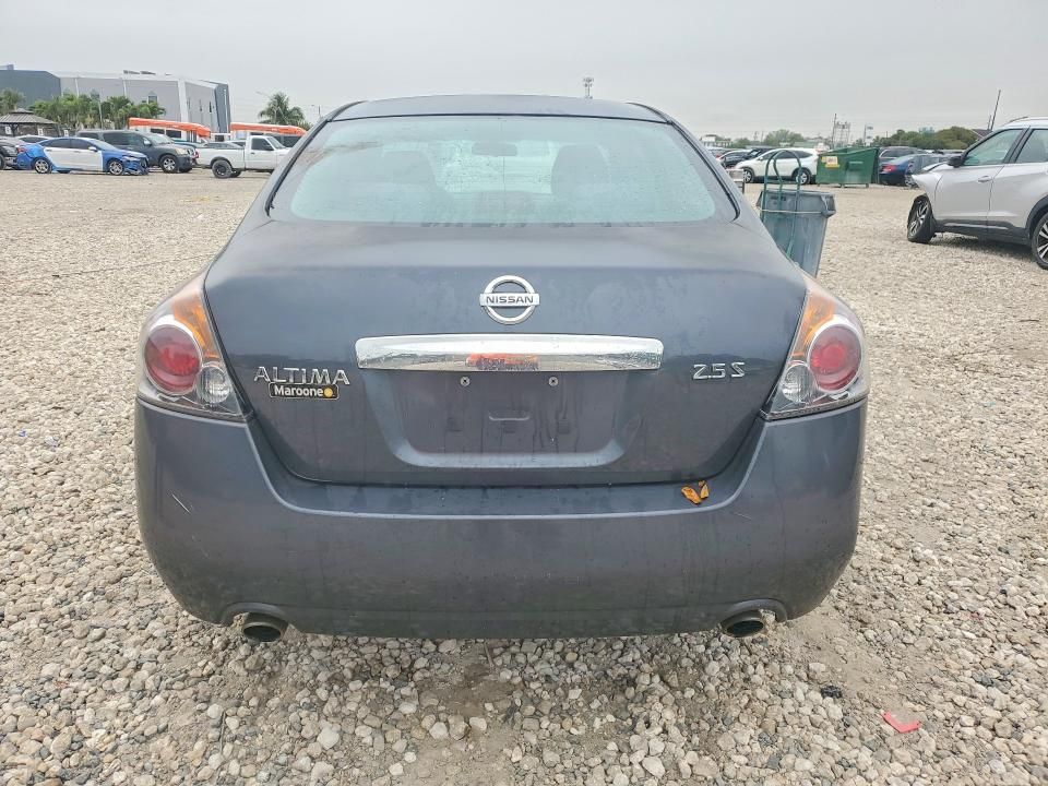 2010 Nissan Altima Base