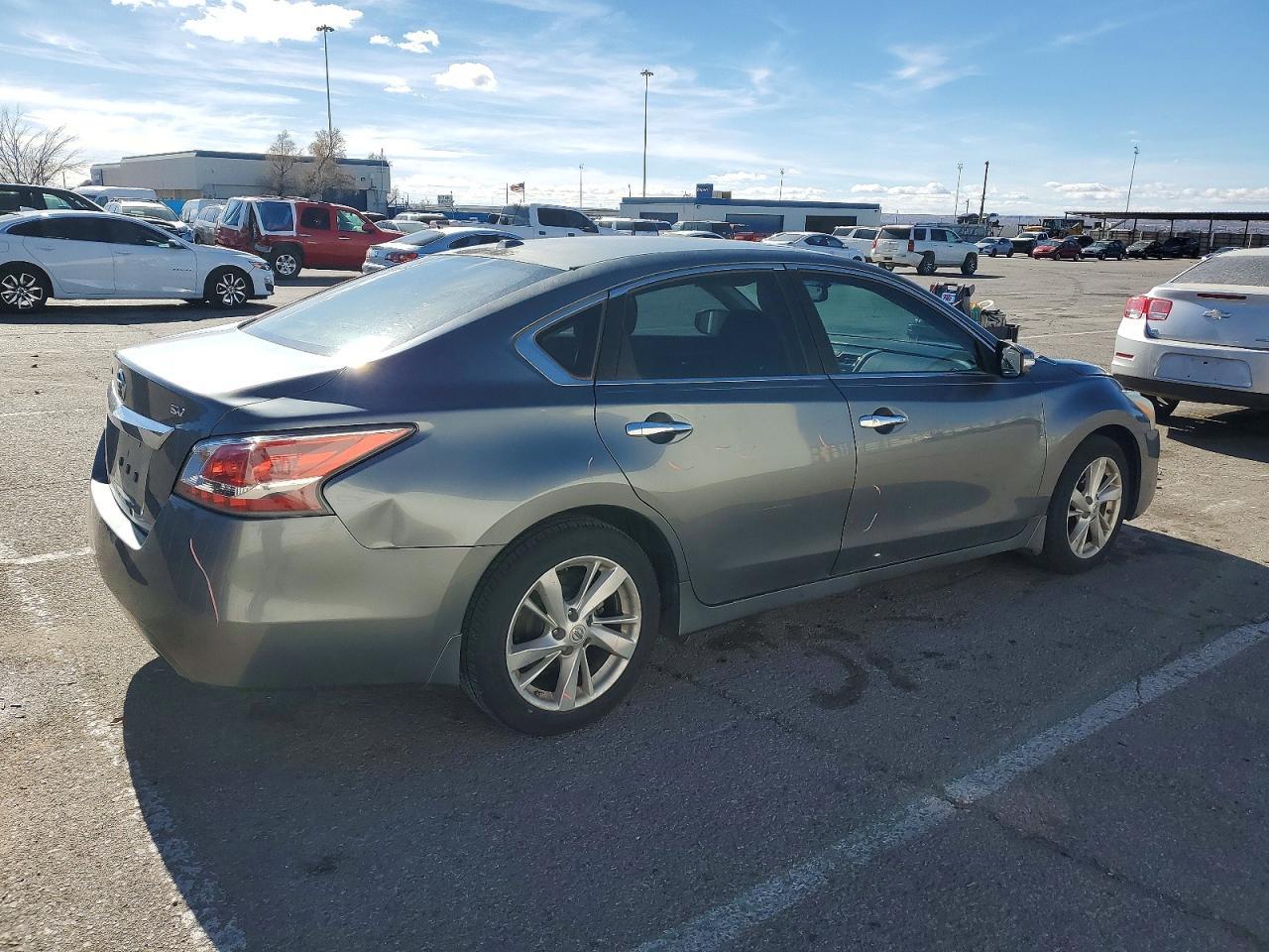 2015 Niss Altima 2.5 sv