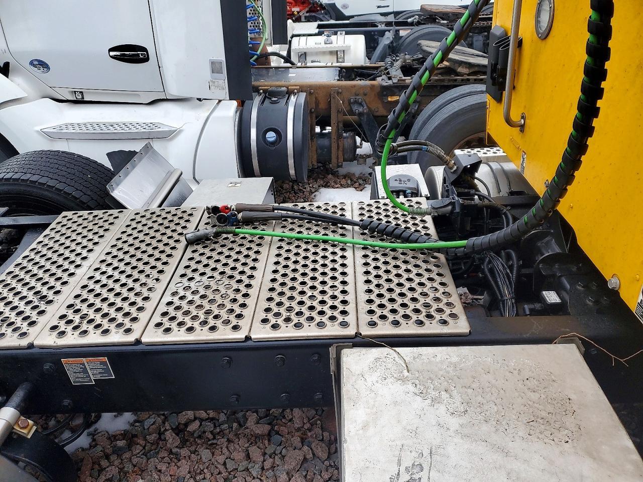 2021 Kenworth Construction T680