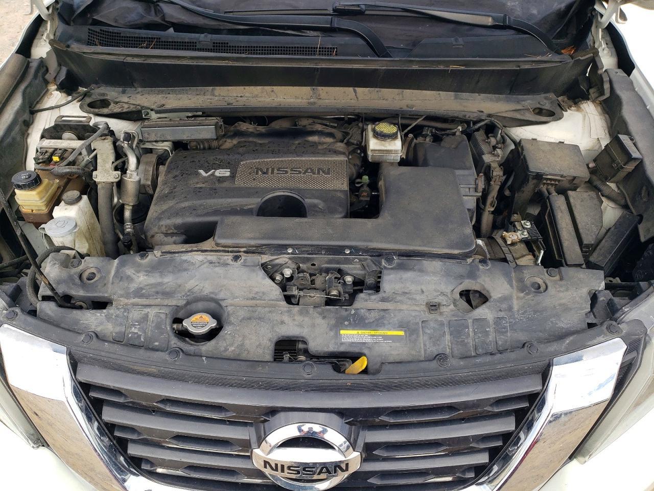 2018 Nissan Pathfinder s