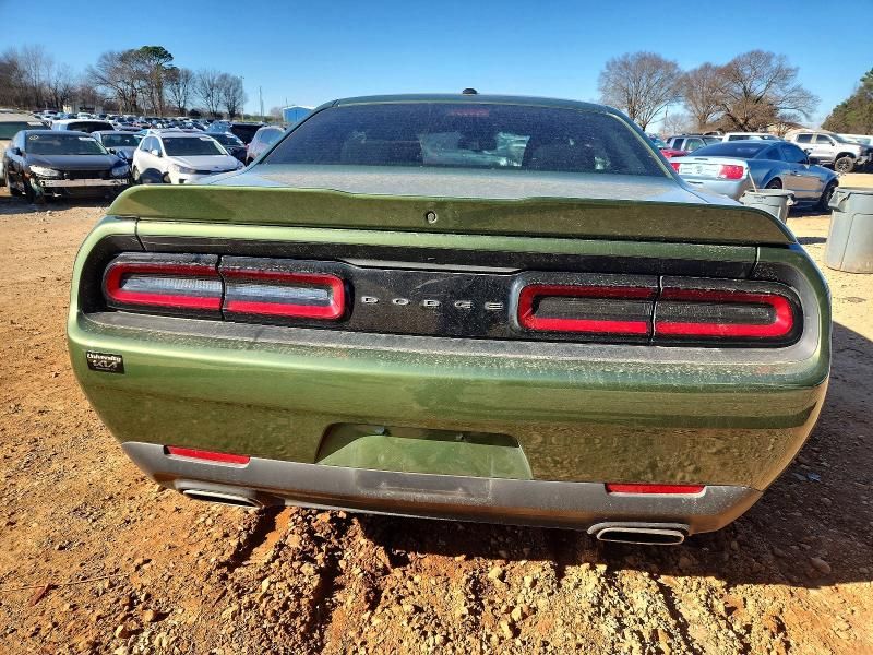 2020 Dodge Challenger sxt