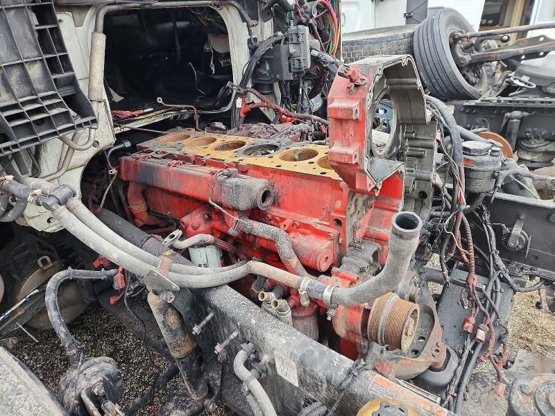 2015 Volvo Vnl Semi Truck