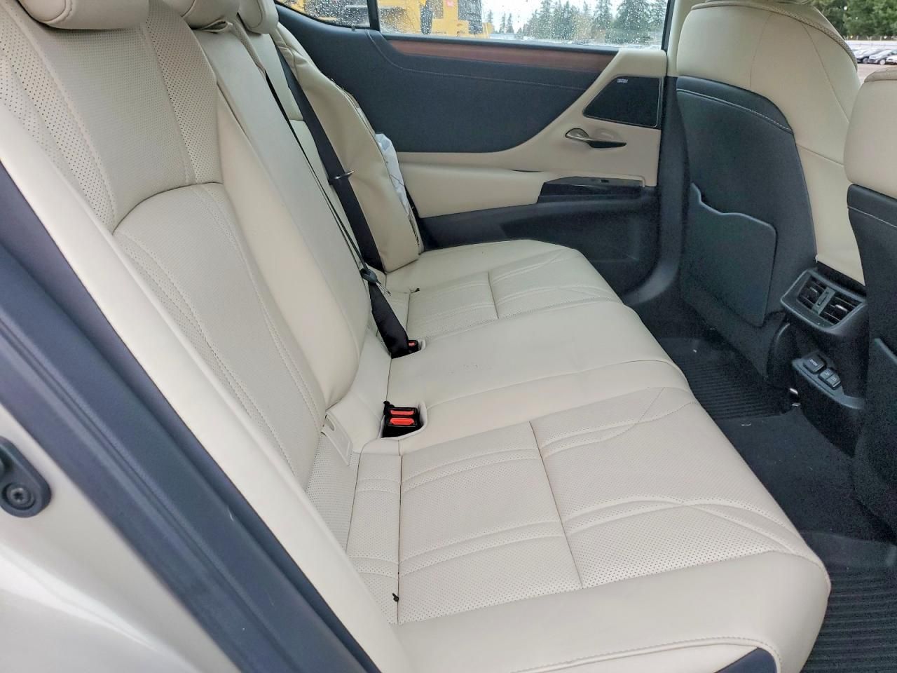 2025 Lexus Es 300h Base