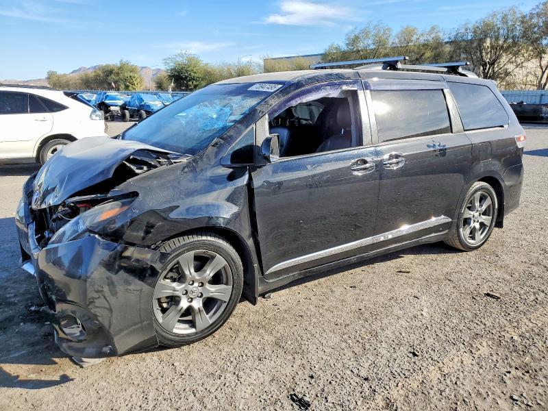 2017 Toyota Sienna se