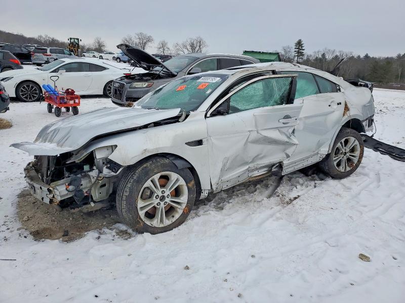2018 Ford Taurus sel
