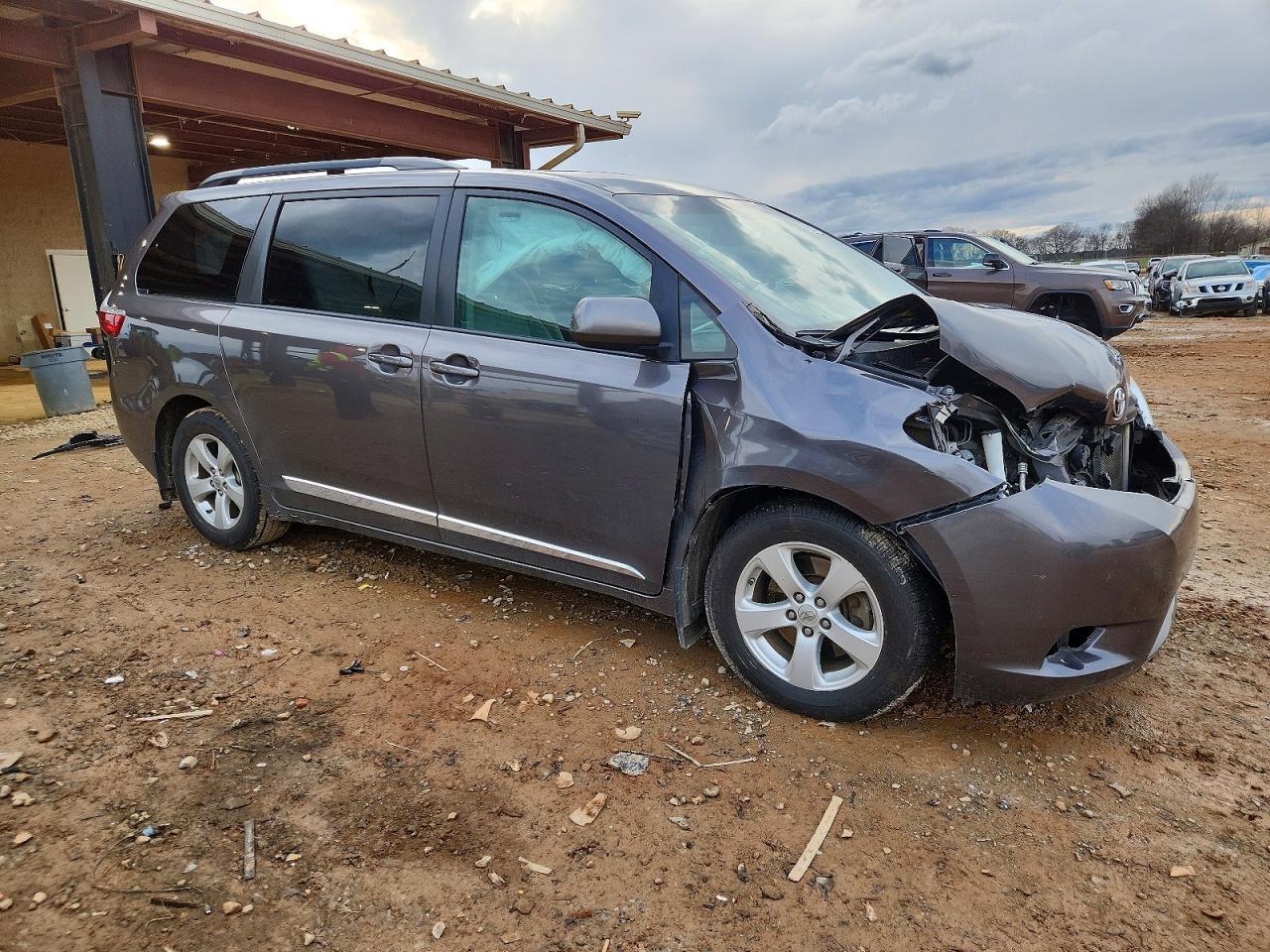 2016 Toyota Sienna le