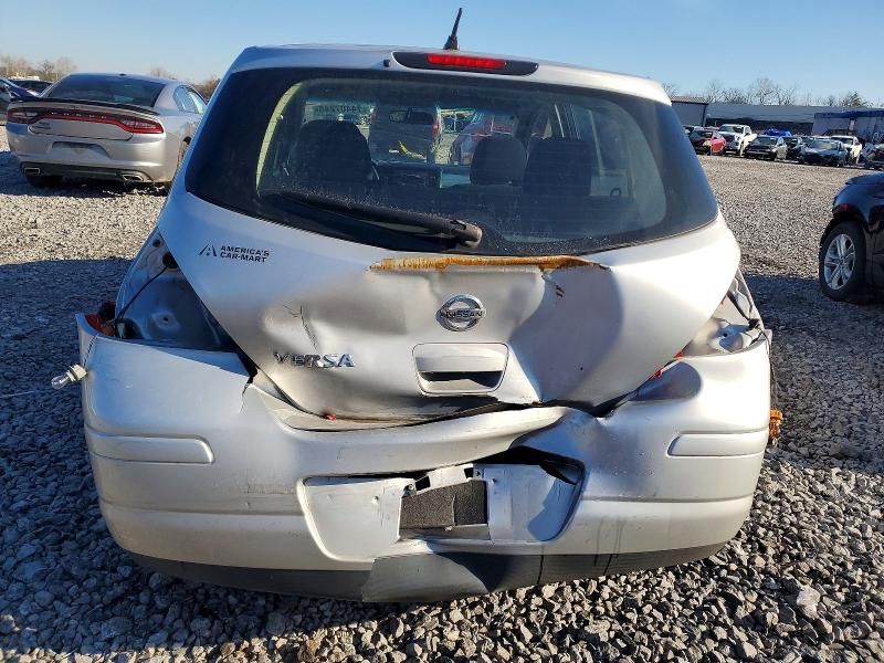 2011 Nissan Versa s