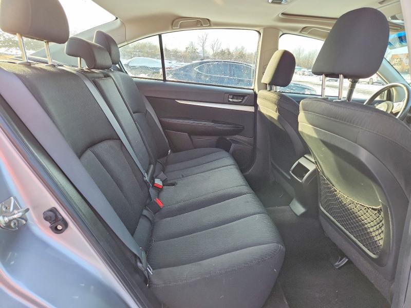 2010 Subaru Legacy 2.5i Premium