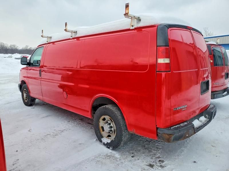2015 Chevrolet Express G2500 Utility / Service van
