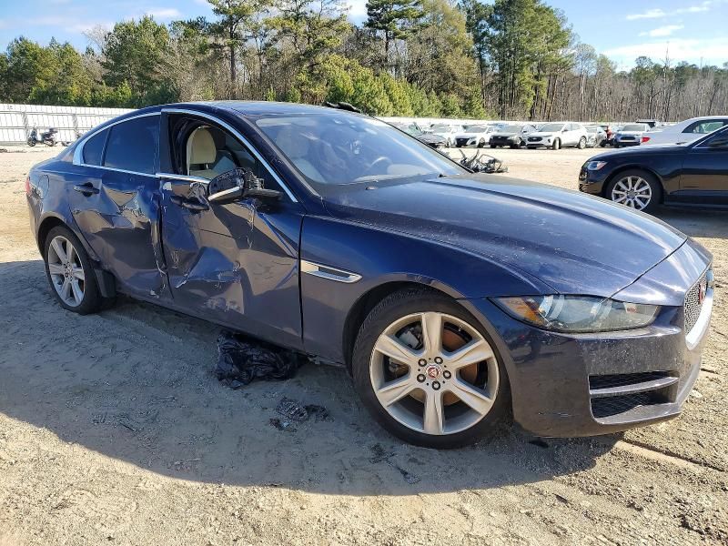 2017 Jaguar Xe Prestige