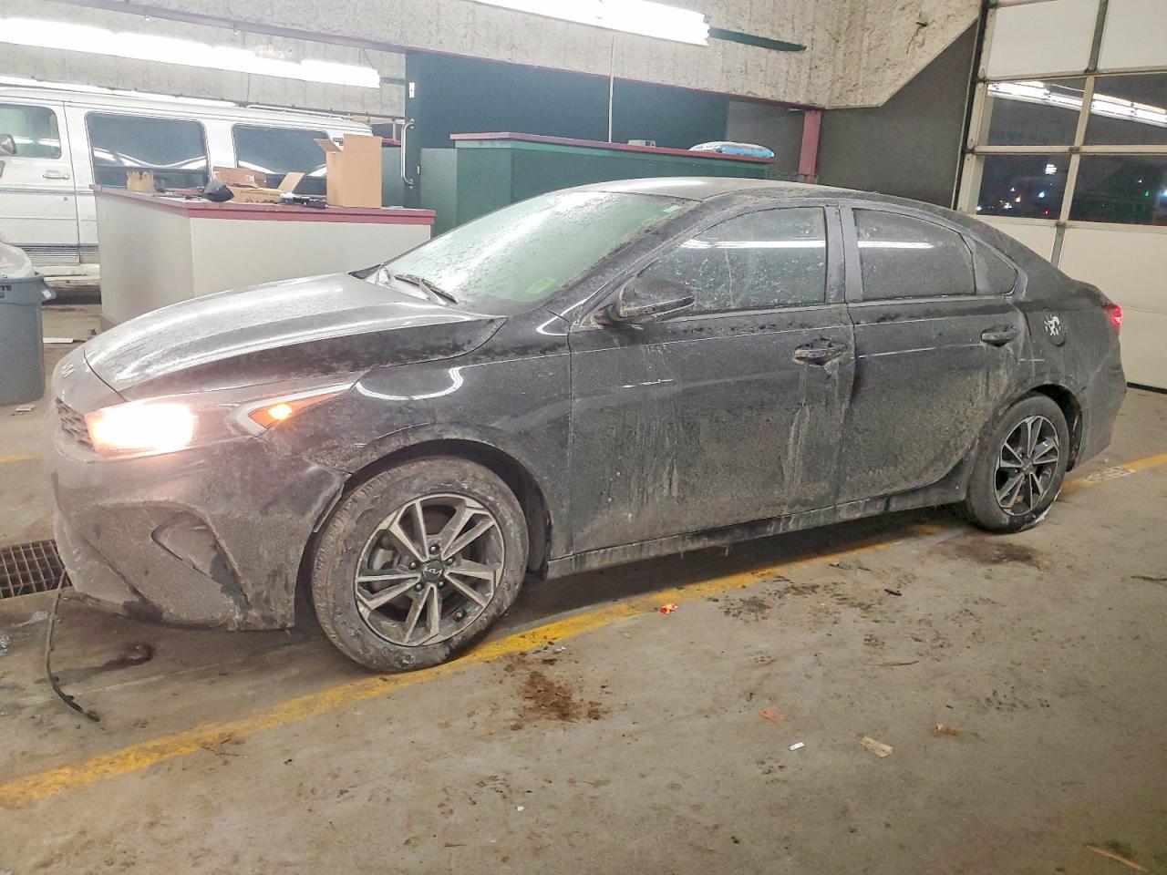 2024 KIA Forte lx