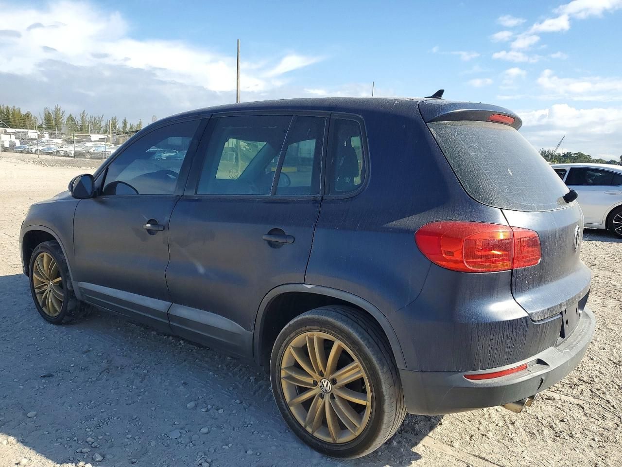 2014 Volkswagen Tiguan s