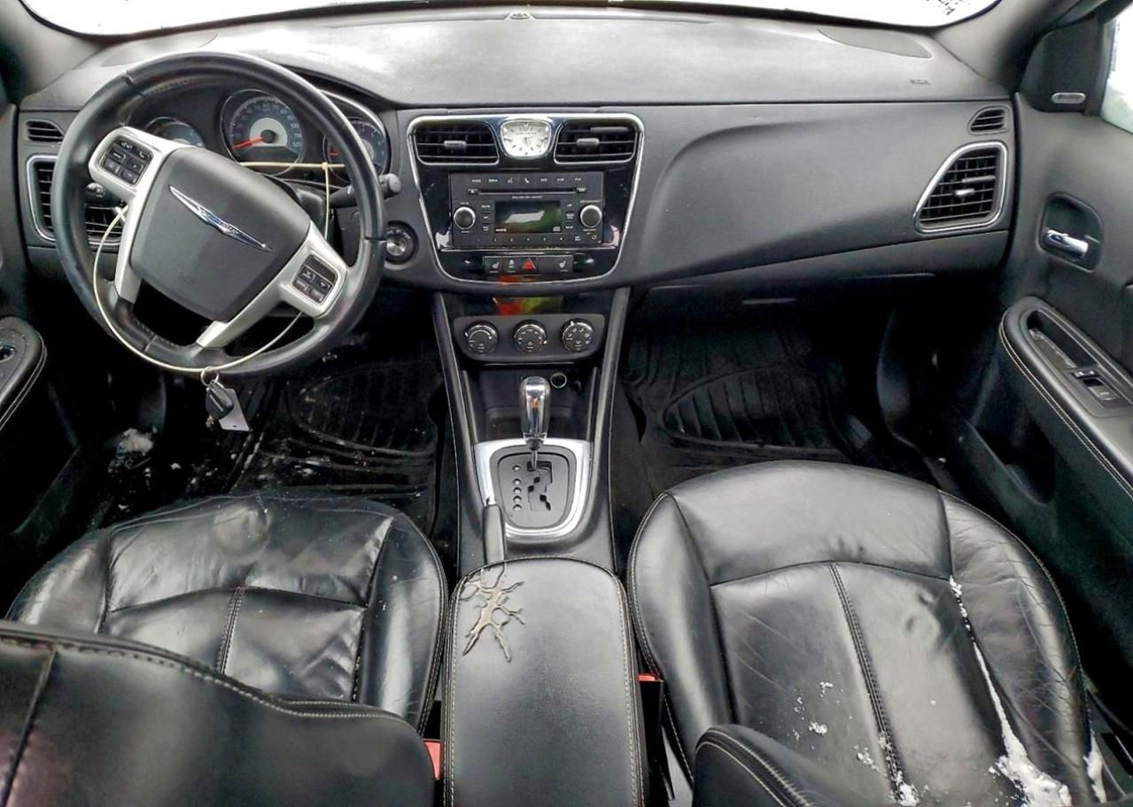 2013 Chrysler 200 Limited