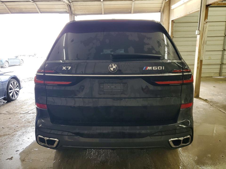 2024 BMW X7 M60i