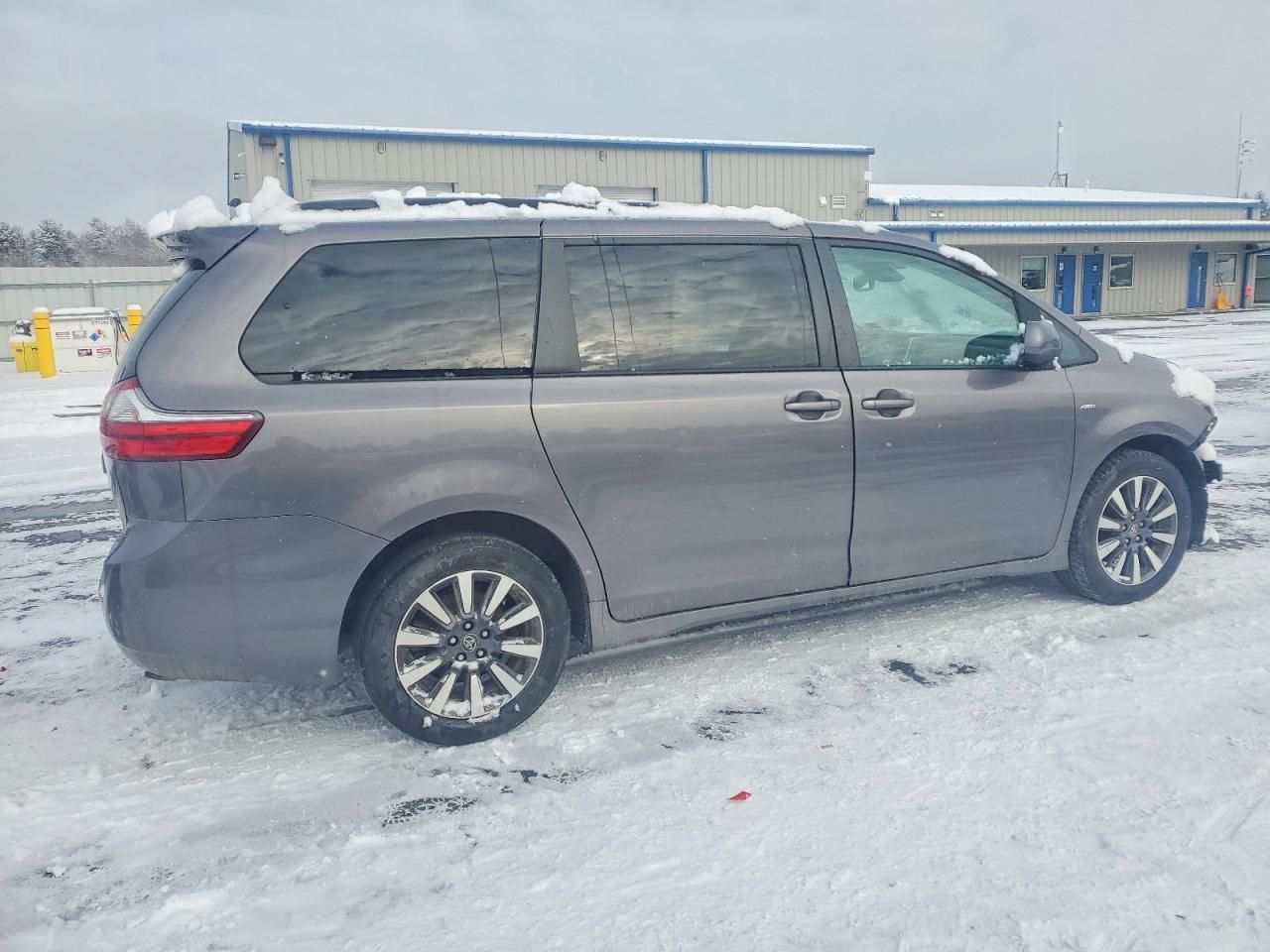 2020 Toyota Sienna le