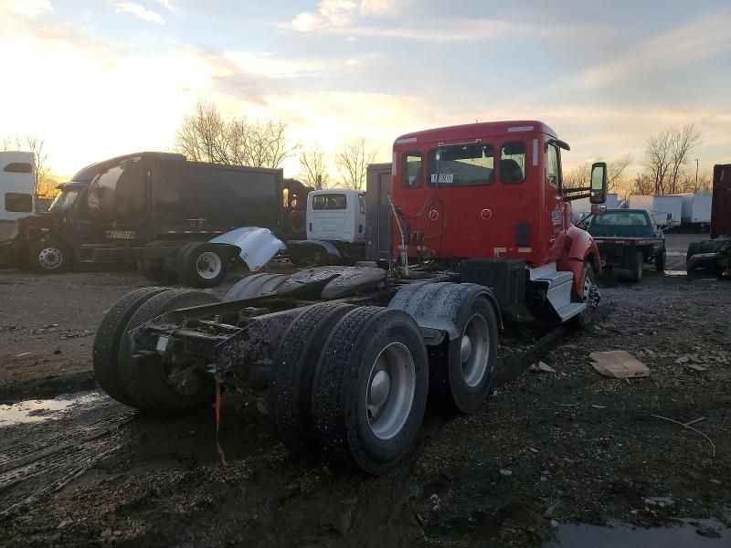 2019 Kenworth Construction T680