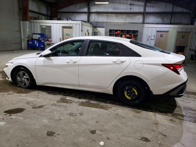 2024 Hyundai Elantra se