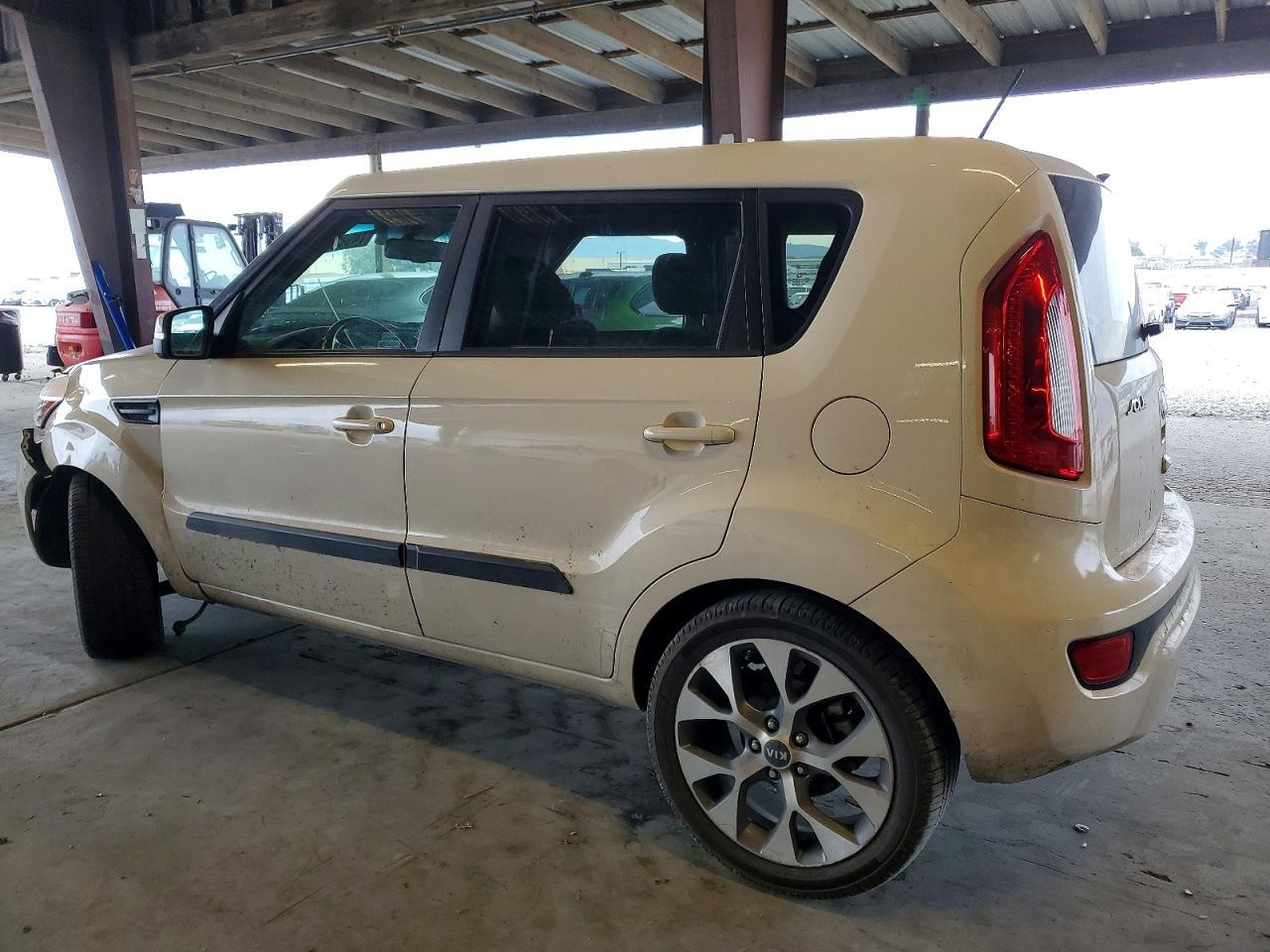 2013 KIA Soul +
