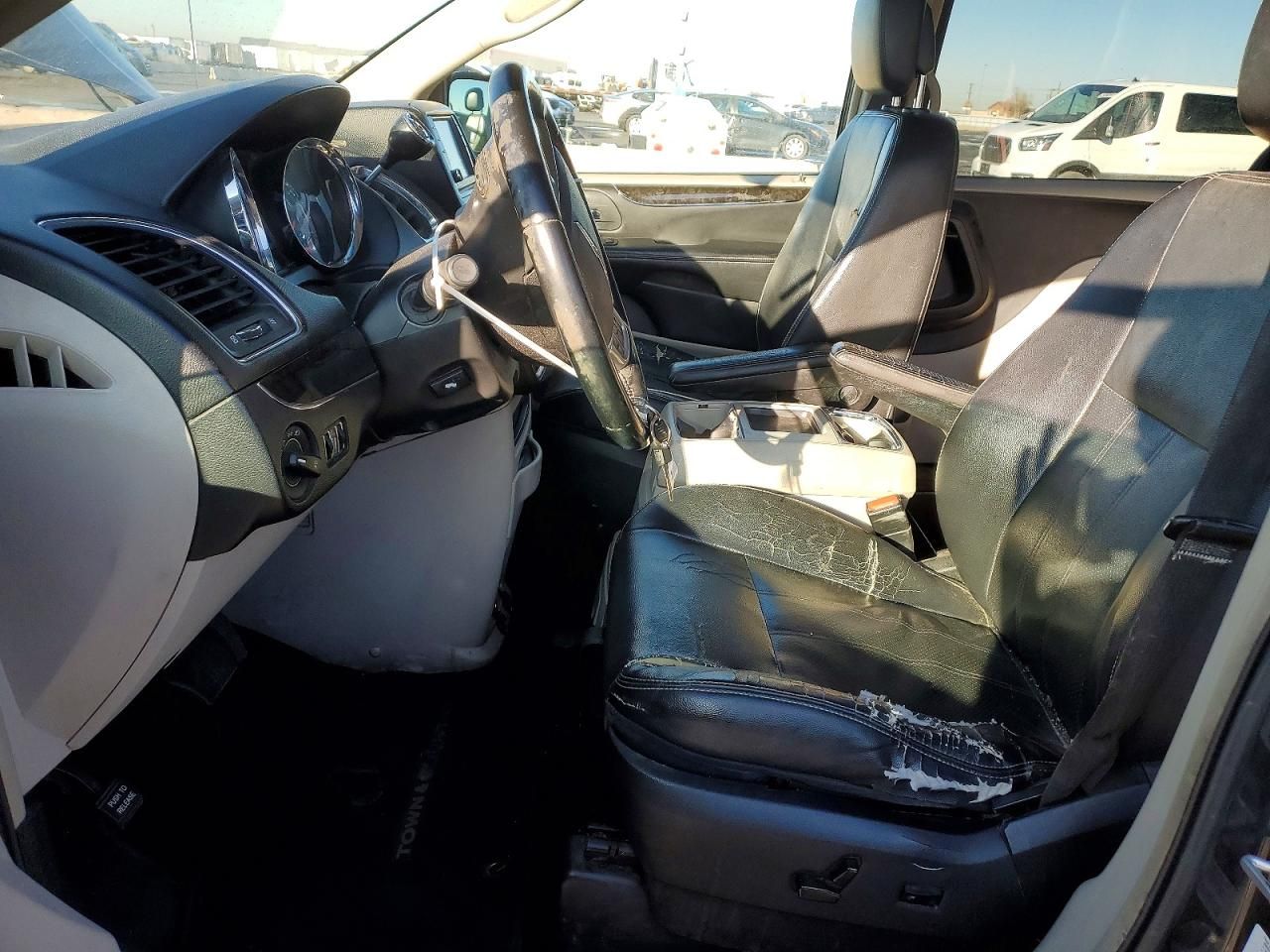 2012 Chrysler Town & Country Touring