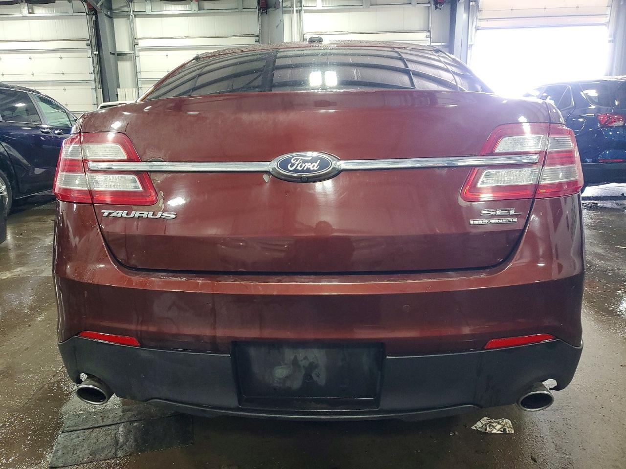 2016 Ford Taurus sel