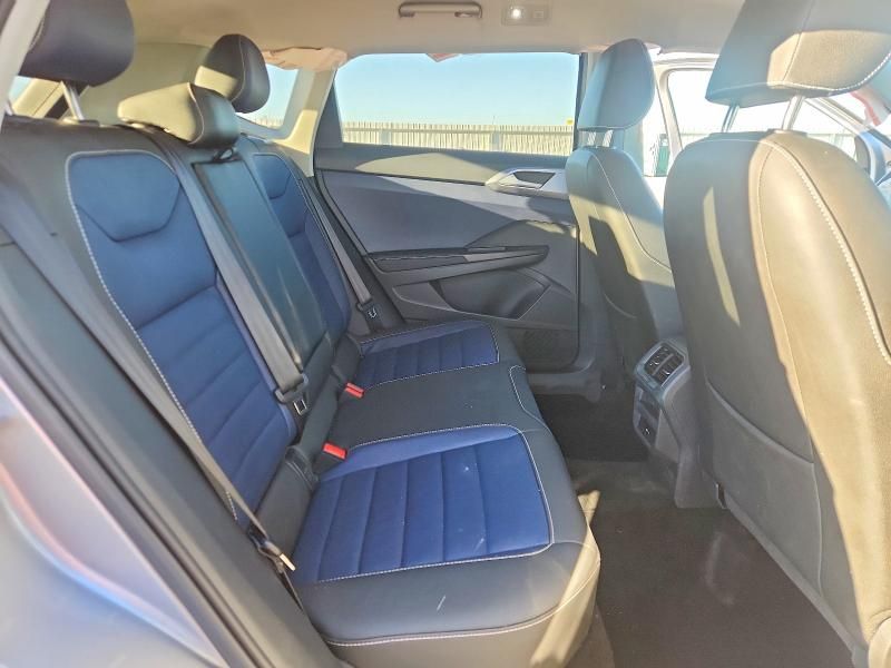 2025 Volkswagen Taos sel