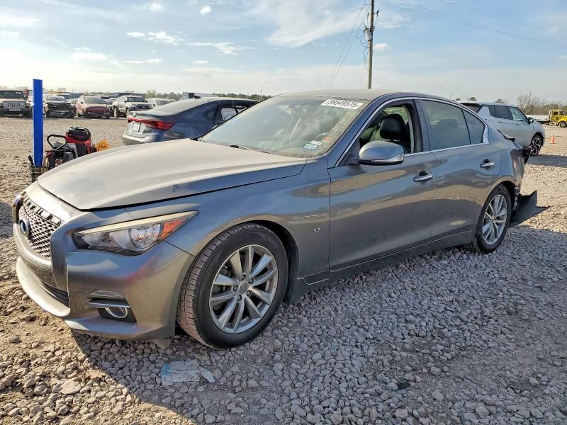 2015 Infiniti Q50 Base
