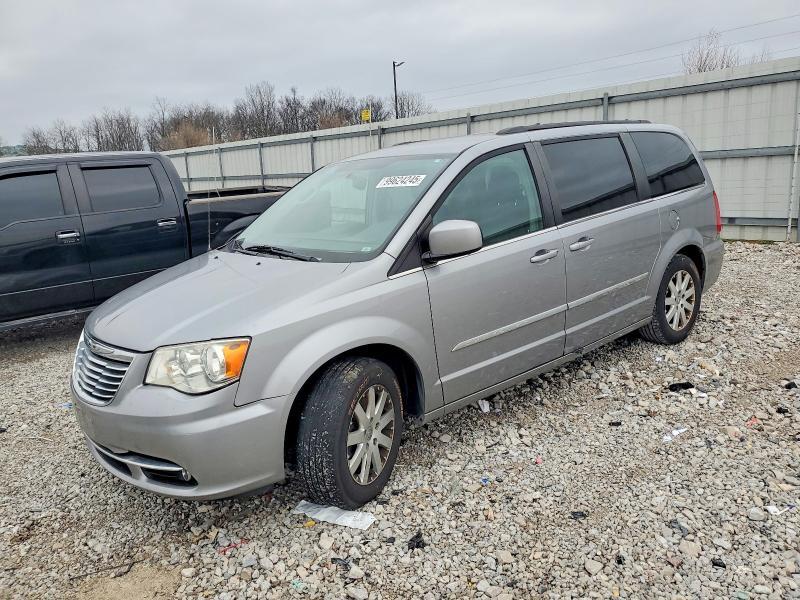 2016 Chrysler Town & Country Touring