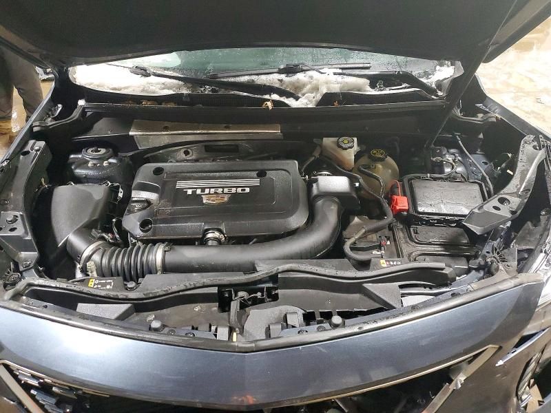 2021 Cadillac XT4 Premium Luxury