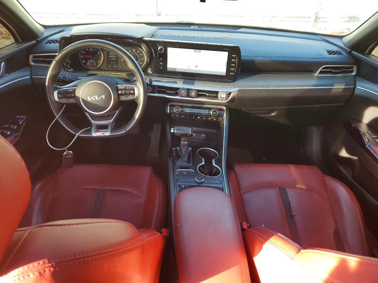 2022 KIA K5 gt Line