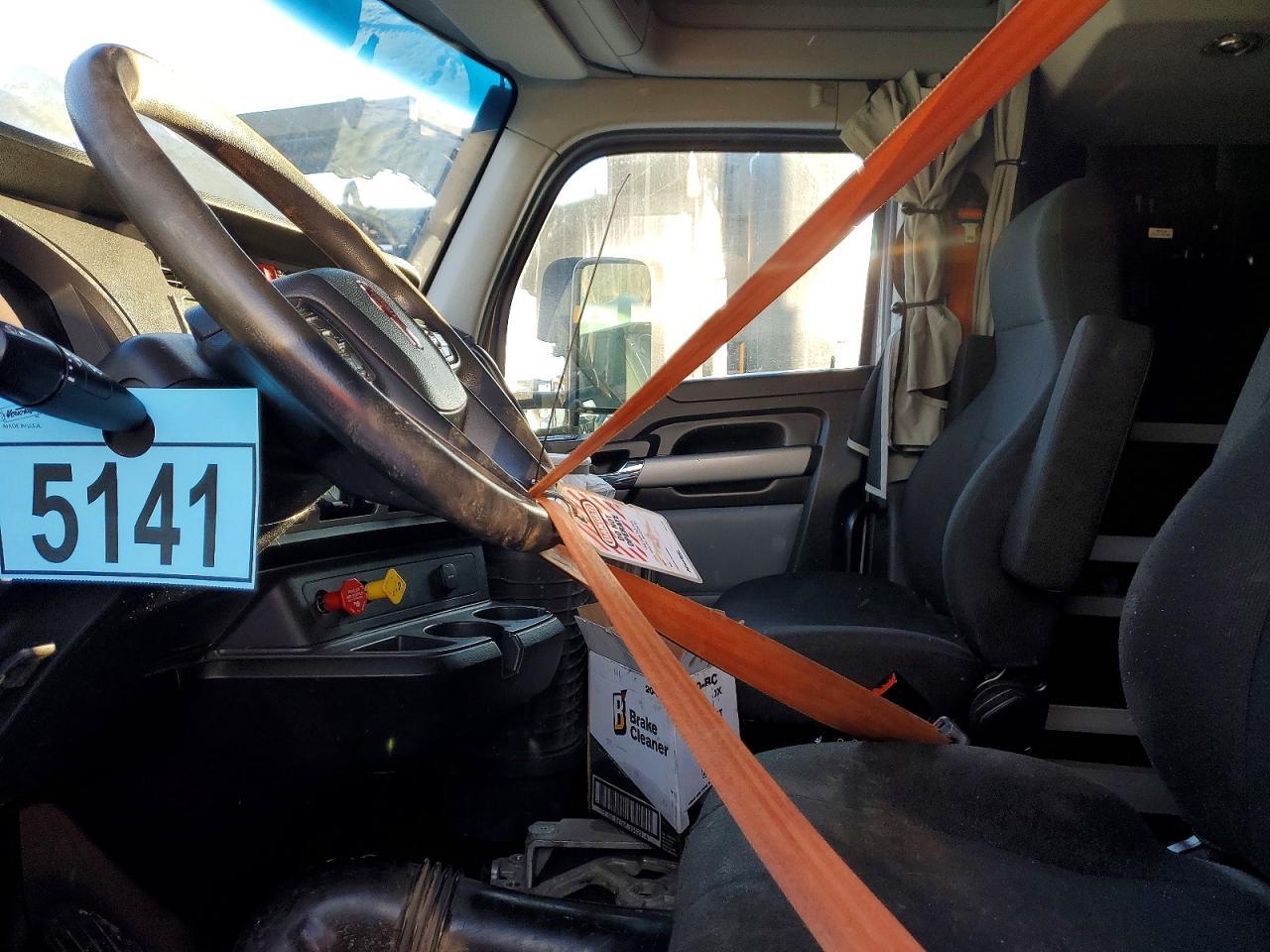 2023 Kenworth T680 Semi Truck