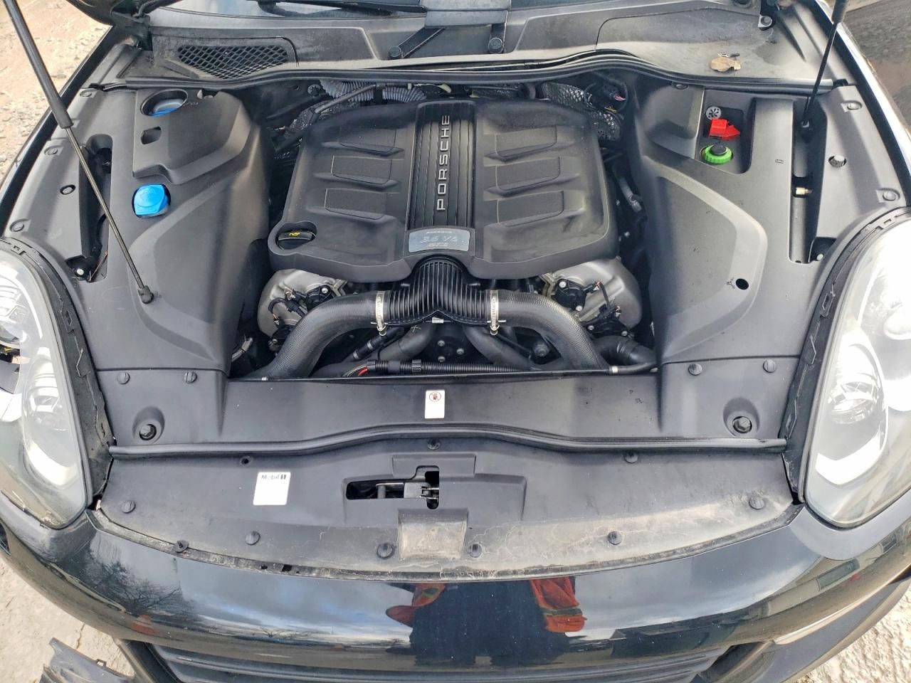 2017 Porsche Cayenne gts