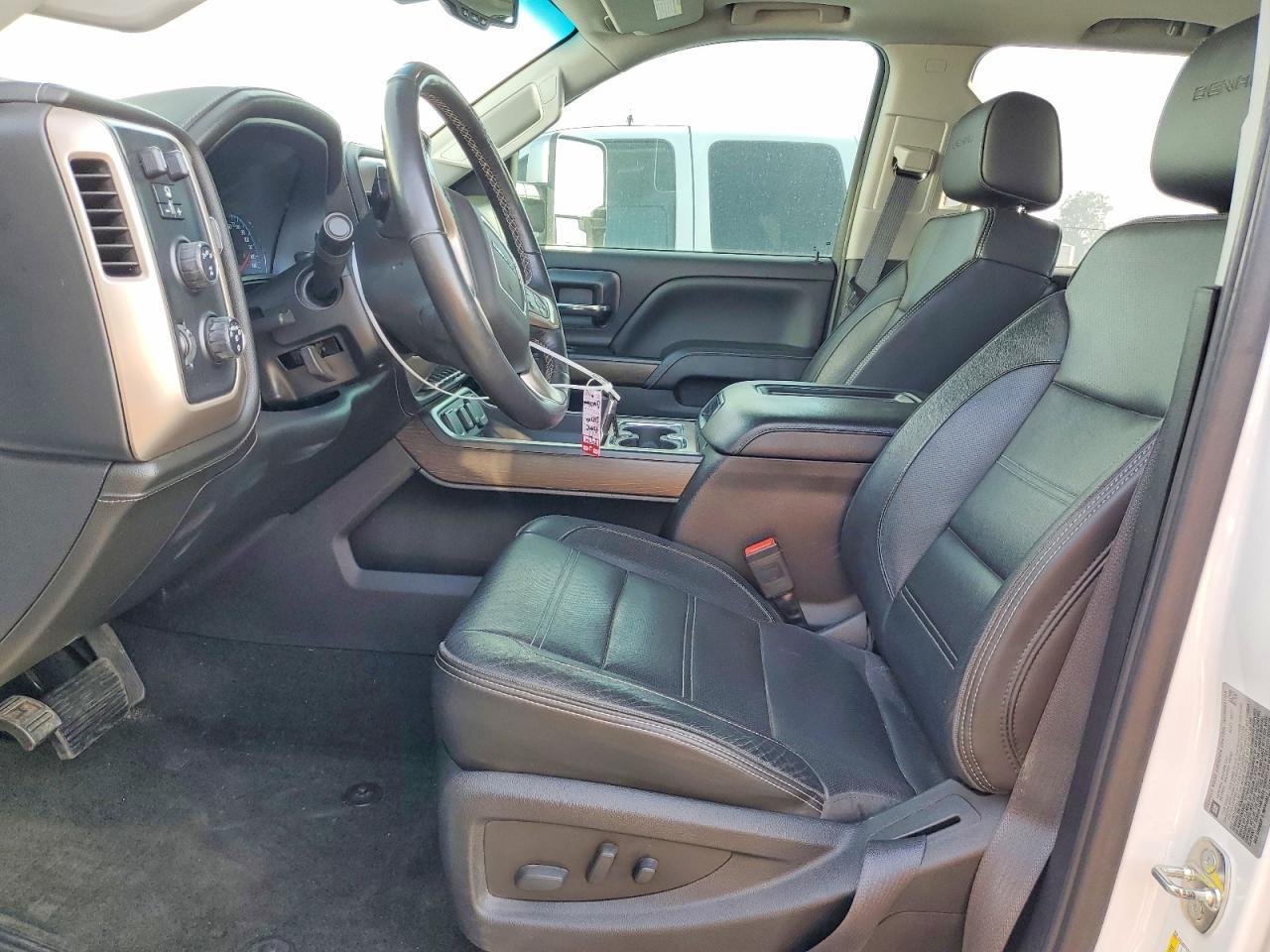 2017 GMC Sierra K3500 Denali