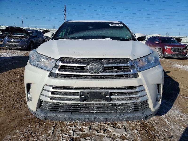 2018 Toyota Highlander se