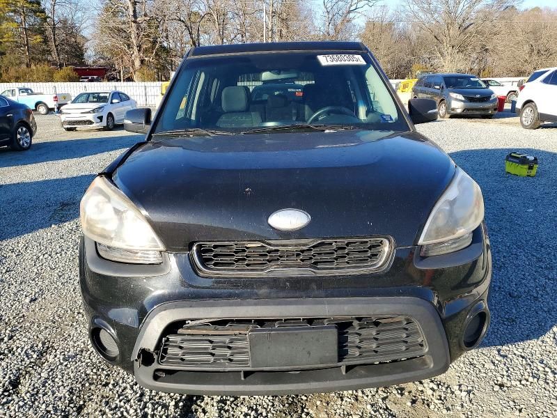 2013 KIA Soul +