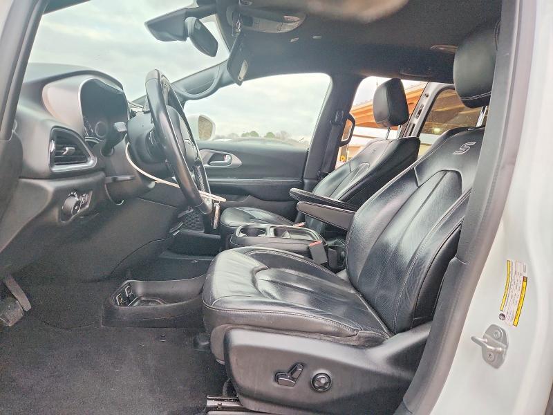 2019 Chrysler Pacifica Touring l