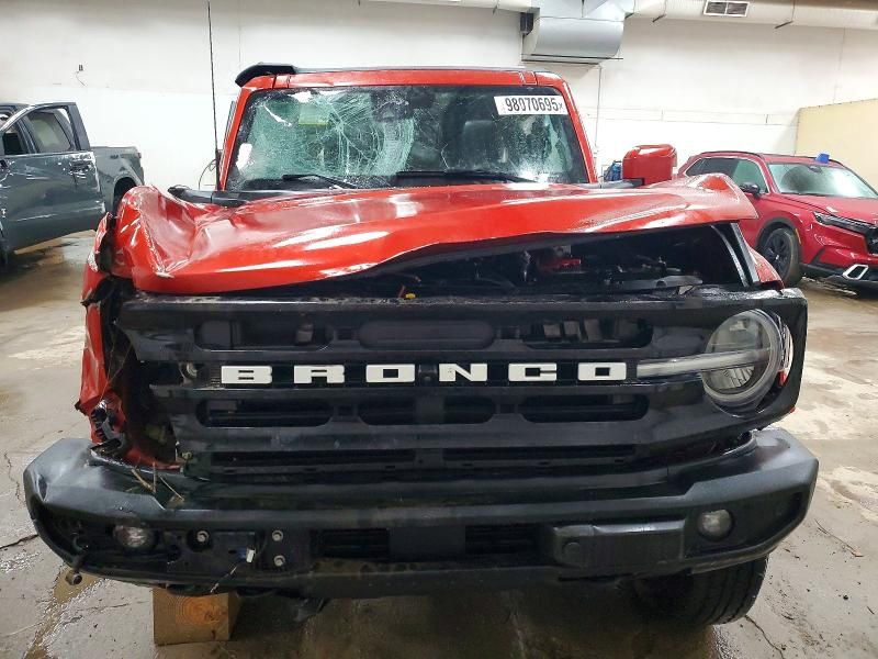 2023 Ford Bronco Base