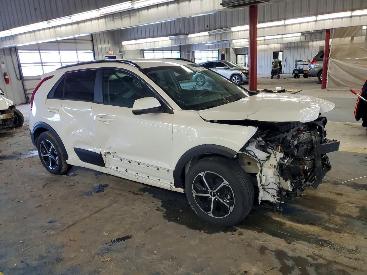2025 KIA Niro lx