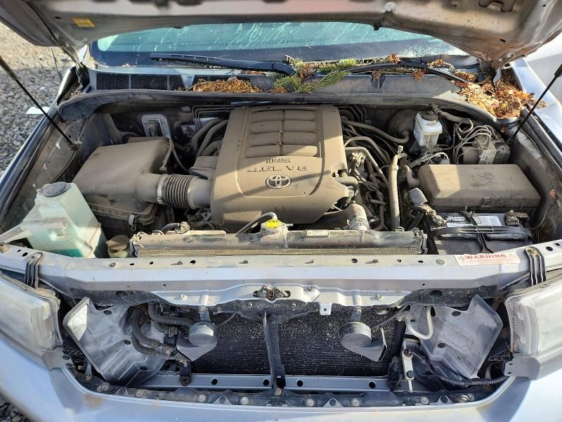 2013 Toyota Tundra Double cab SR5