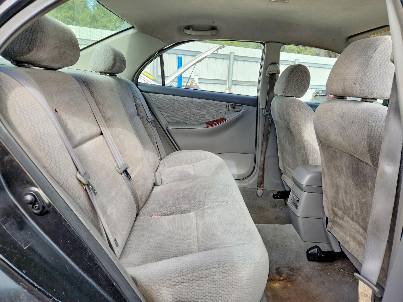 2004 Toyota Corolla ce