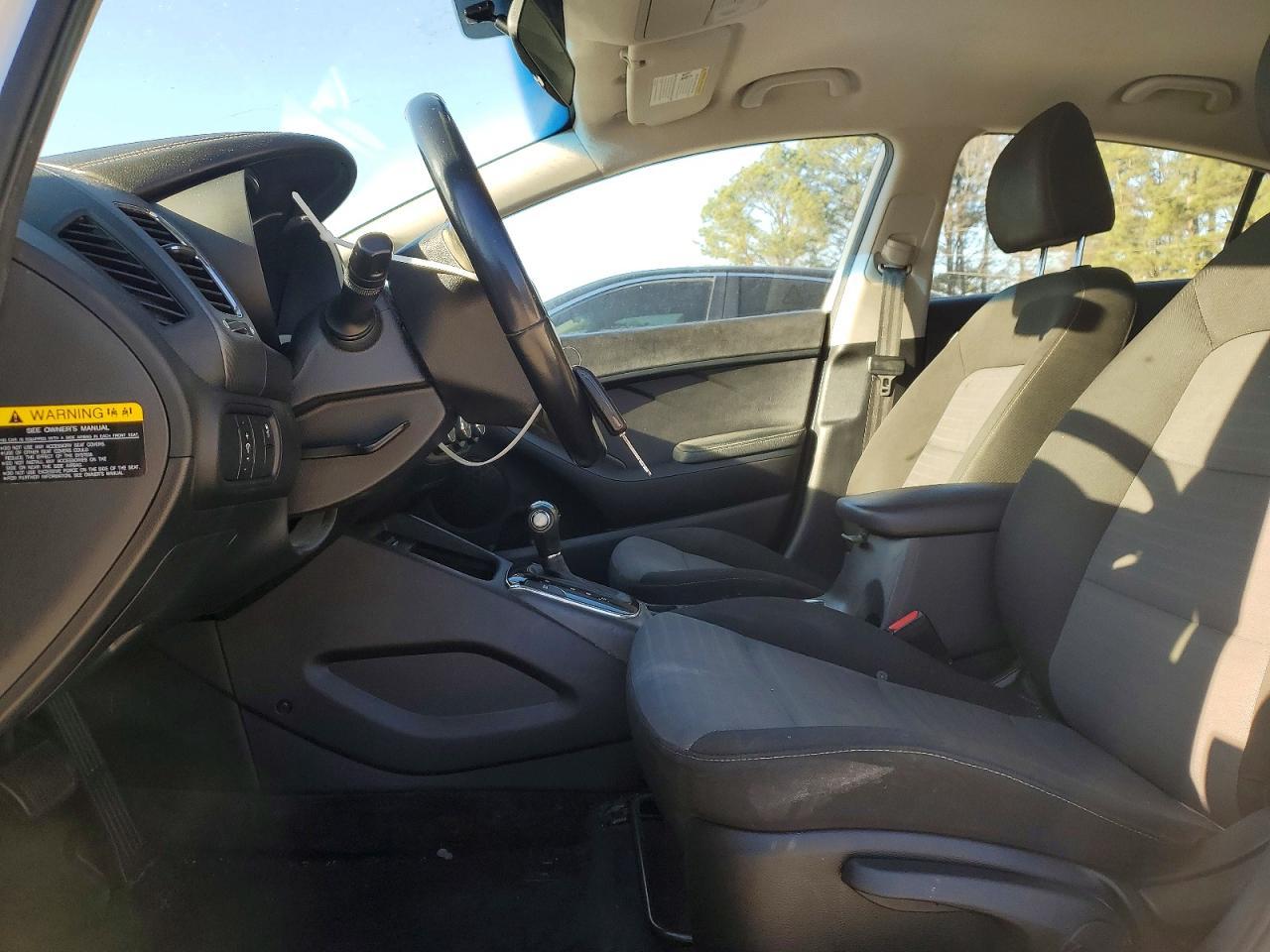 2017 KIA Forte lx