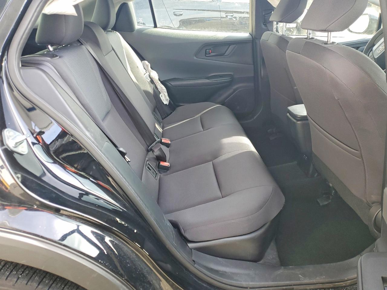 2025 Toyota Prius le