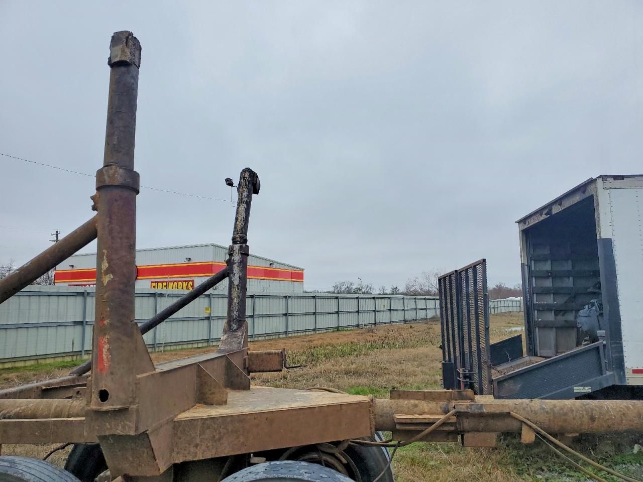 2000 A6eo Pole Trailer